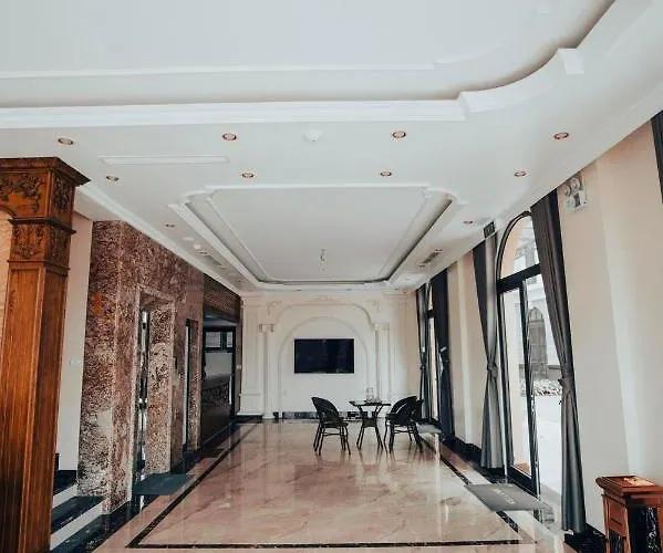 Khách sạn Essence Classic Hạ Long